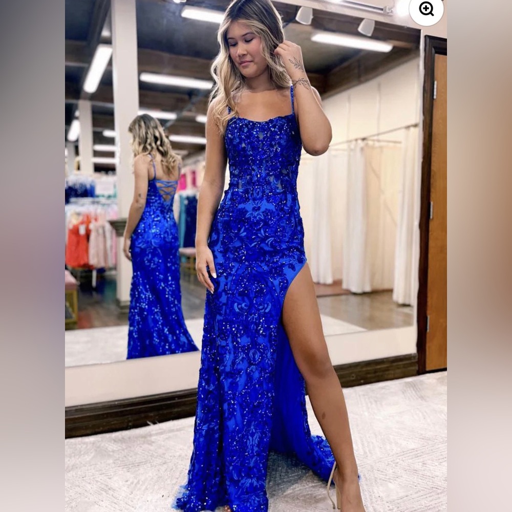 Blue prom dress